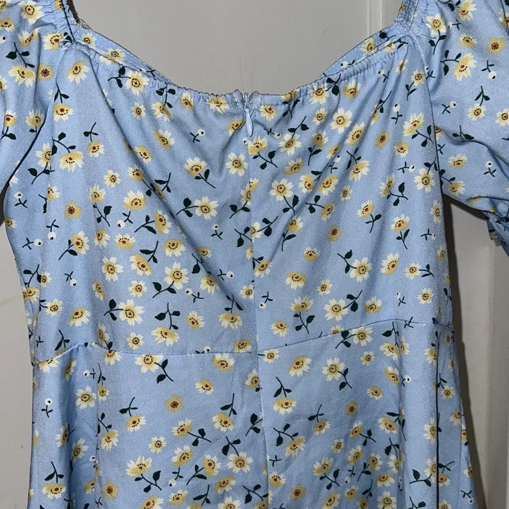 Dress - Picture 6 of 7